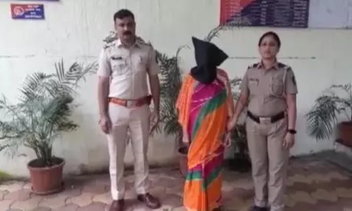 മകളുടെ കാമുകന്റെ കണ്ണിൽ മുളകുപൊടി വിതറി മർദിച്ചു; അമ്മയും ആൺമക്കളും അറസ്റ്റിൽ