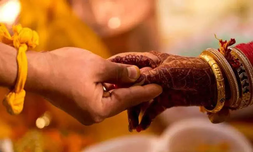 വിവാഹം കഴിഞ്ഞ് എട്ട് വർഷത്തിന് ശേഷം ഭർത്താവ് ട്രാൻസ്ജെൻഡർ ആണെന്ന് തിരിച്ചറിഞ്ഞു; പരാതിയുമായി ഭാര്യ വിവാഹം കഴിഞ്ഞ് എട്ട് വർഷത്തിന് ശേഷം ഭർത്താവ് ട്രാൻസ്ജെൻഡർ ആണെന്ന് തിരിച്ചറിഞ്ഞു; പരാതിയുമായി ഭാര്യ