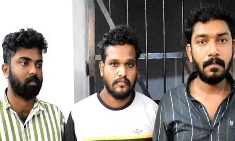 മൈക്രോ ഫിനാൻസ് വായ്പ തട്ടിപ്പ്: മൂന്നുപേർ അറസ്റ്റിൽ