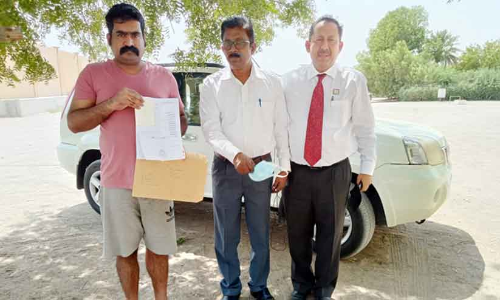 സഹായിച്ചവരോട് നന്ദിപറഞ്ഞ് രാജേഷ് നാടണഞ്ഞു