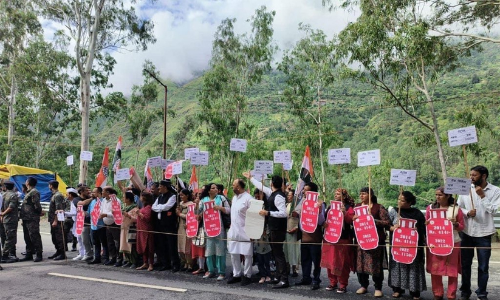 Union Minister Smriti Irani Rampur, Congress Protested By Showing Black Flags Union Minister Smriti Irani Rampur, Congress Protested By Showing Black Flags