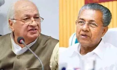 തനിക്കെതിരെയുണ്ടായ വധശ്രമത്തിൽ ഇതുവരെ നടപടിയെടുത്തില്ല; പിറകോട്ടില്ലെന്ന സന്ദേശവുമായി ഗവർണർ തനിക്കെതിരെയുണ്ടായ വധശ്രമത്തിൽ ഇതുവരെ നടപടിയെടുത്തില്ല; പിറകോട്ടില്ലെന്ന സന്ദേശവുമായി ഗവർണർ