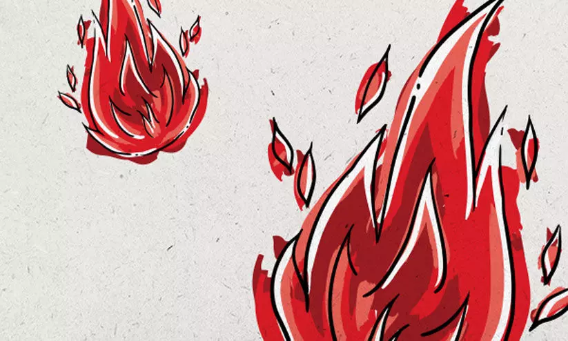 പേരാമ്പ്രയില് പെട്രോള് പമ്പില് തീപിടിത്തം പേരാമ്പ്രയില് പെട്രോള് പമ്പില് തീപിടിത്തം