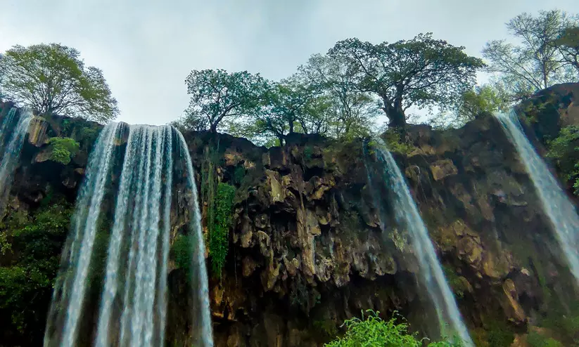 സലാല കാഴ്ചകൾ സലാല കാഴ്ചകൾ