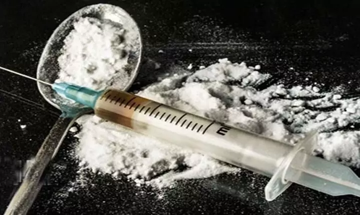 Intoxicated syringes Intoxicated syringes