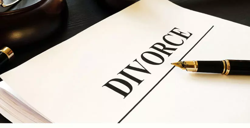 ക്രൈസ്തവരുടെ വിവാഹമോചനം: ഹരജി നൽകാൻ ഒരു വർഷമാവണമെന്ന വ്യവസ്ഥ ഹൈകോടതി റദ്ദാക്കി ക്രൈസ്തവരുടെ വിവാഹമോചനം: ഹരജി നൽകാൻ ഒരു വർഷമാവണമെന്ന വ്യവസ്ഥ ഹൈകോടതി റദ്ദാക്കി