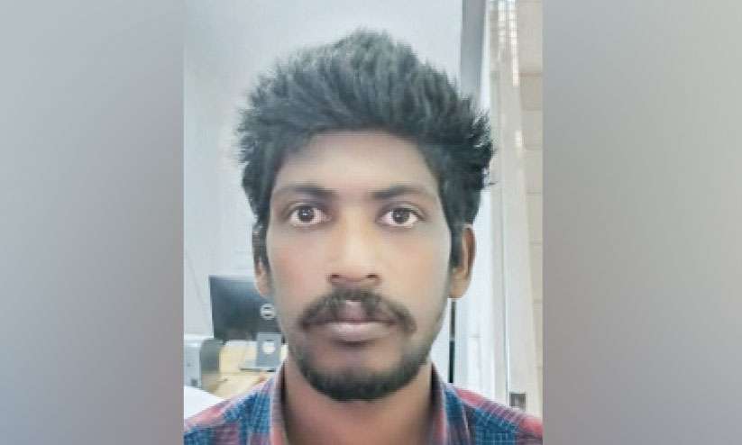 പണവും മൊബൈൽ ഫോണും കവർന്നയാൾ പിടിയിൽ പണവും മൊബൈൽ ഫോണും കവർന്നയാൾ പിടിയിൽ