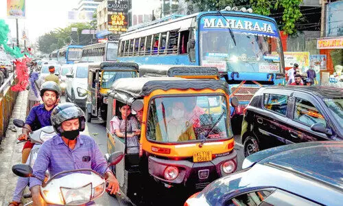 നഗരത്തിലെ ഗതാഗതക്കുരുക്ക്; അടിയന്തര നടപടിയുമായി മേയർ