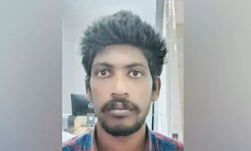 പണവും മൊബൈൽ ഫോണും കവർന്നയാൾ പിടിയിൽ