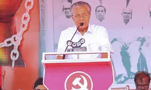 pinarayi vijayan 8976