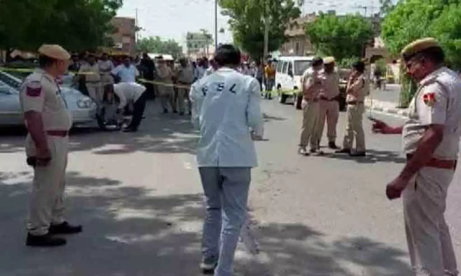 കുപ്രസിദ്ധ ഗുണ്ടാത്തലവനെ കോടതി പരിസരത്ത് വെടിവെച്ചു കൊന്നു