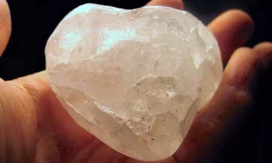 എം.ഡി.എം.എയിലും മായം; അളവ് കൂട്ടാൻ ലഹരിമാഫിയ ഉപയോഗിക്കുന്നത് ഇതാണ് എം.ഡി.എം.എയിലും മായം; അളവ് കൂട്ടാൻ ലഹരിമാഫിയ ഉപയോഗിക്കുന്നത് ഇതാണ്