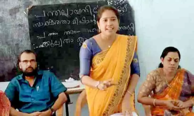 കാഴ്ചയില്ലായ്മയെ മറികടന്ന് മുനീറും ജസീലയും കാഴ്ചയില്ലായ്മയെ മറികടന്ന് മുനീറും ജസീലയും