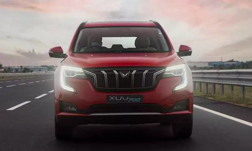 എക്സ്.യു.വി 700 വാങ്ങാൻ ഇനി ചിലവ് കൂടും; വില വർധിപ്പിച്ച് മഹീന്ദ്ര എക്സ്.യു.വി 700 വാങ്ങാൻ ഇനി ചിലവ് കൂടും; വില വർധിപ്പിച്ച് മഹീന്ദ്ര