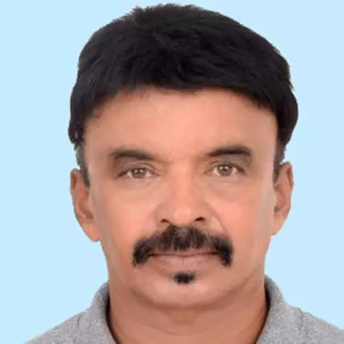 ഷാ​ജി സ​ദാ​ന​ന്ദ​ന്‍