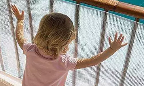 കുട്ടികളെ അപകടത്തിലാക്കരുത്: കെട്ടിടങ്ങളിൽ സുരക്ഷ കുറ്റമറ്റതാക്കണം