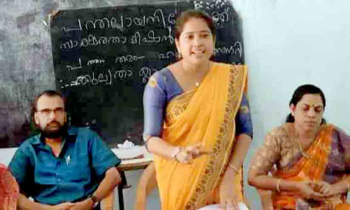 കാഴ്ചയില്ലായ്മയെ മറികടന്ന് മുനീറും ജസീലയും