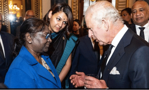 രാജ്ഞിയുടെ സംസ്കാരചടങ്ങിൽ പ​ങ്കെടുക്കാനെത്തിയ ദ്രൗപതി മുർമു ചാൾസ് രാജാവുമായി കൂടിക്കാഴ്ച നടത്തി