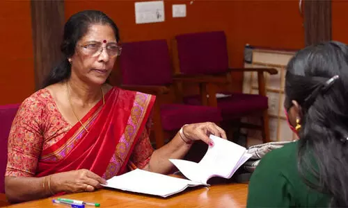 വനിതാ കമ്മീഷൻ അദാലത്ത്: ആദ്യ ദിനം 43 പരാതികൾ തീർപ്പാക്കി വനിതാ കമ്മീഷൻ അദാലത്ത്: ആദ്യ ദിനം 43 പരാതികൾ തീർപ്പാക്കി