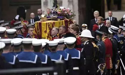 Queen Elizabeth cuffin Queen Elizabeth cuffin