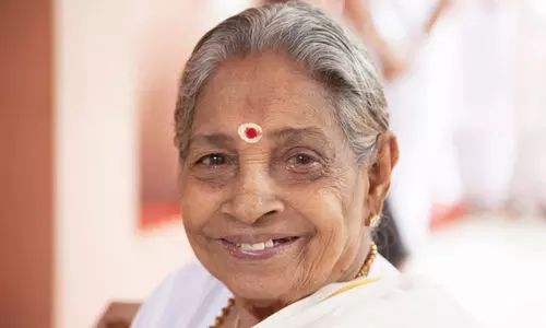 Mata Amritanandamayi