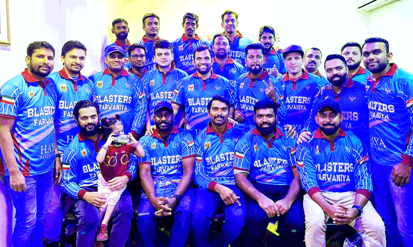 ഫ​ർ​വാ​നി​യ ബ്ലാ​സ്റ്റേ​ഴ്സ് ജ​ഴ്‌​സി പ്ര​കാ​ശ​നം ചെ​യ്തു