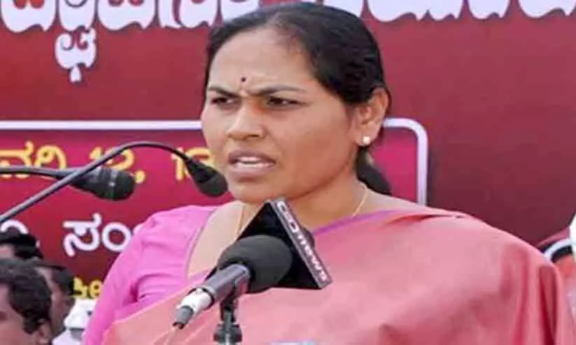 കഴിക്കും, കഴിക്കാനുള്ളത് ഉണ്ടാക്കില്ല; പിണറായിയുടേത് തുഗ്ലക് പരിഷ്‌കാരങ്ങളെന്ന് കേന്ദ്രമന്ത്രി ശോഭ കരന്തലജെ