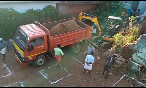 അട്ടപ്പാടി കാവുണ്ടിക്കലിൽ ആദിവാസി ഭൂമി കൈയേറ്റം