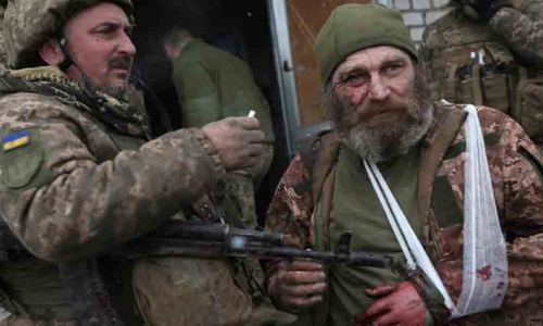 ലുഹാൻസ്കിലെ ഗ്രാമം തിരിച്ചുപിടിച്ച് യുക്രെയ്ൻ നാലിടങ്ങളിൽ ഹിതപരിശോധനക്ക് റഷ്യ