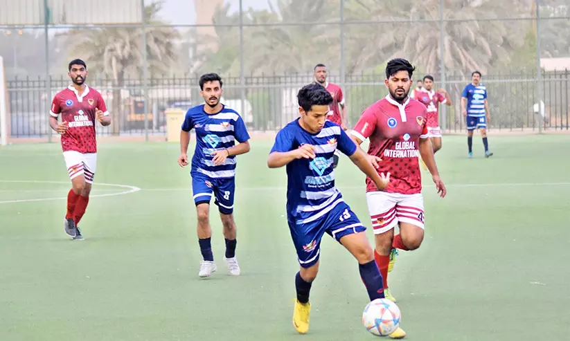 കെഫാക് സോക്കർ ലീഗ്: മാക് കുവൈത്ത്, സി.എഫ്.സി സാൽമിയ ടീമുകൾക്ക് ജയം കെഫാക് സോക്കർ ലീഗ്: മാക് കുവൈത്ത്, സി.എഫ്.സി സാൽമിയ ടീമുകൾക്ക് ജയം