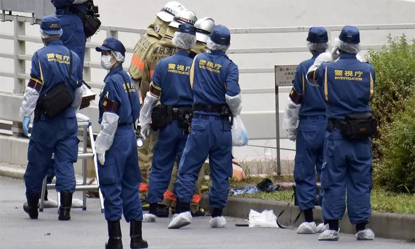 ആബെക്ക് ഔദ്യോഗിക അന്തിമോപചാരം; പ്രതിഷേധിച്ച് തീകൊളുത്തി ജാപ്പനീസ് വയോധികൻ ആബെക്ക് ഔദ്യോഗിക അന്തിമോപചാരം; പ്രതിഷേധിച്ച് തീകൊളുത്തി ജാപ്പനീസ് വയോധികൻ