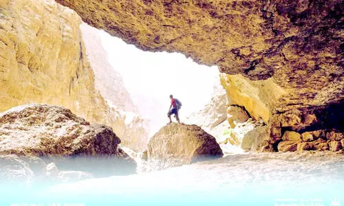 സാഹസിക ടൂറിസം: സഞ്ചാരികളെ മാടിവിളിച്ച് ഒമാൻ സാഹസിക ടൂറിസം: സഞ്ചാരികളെ മാടിവിളിച്ച് ഒമാൻ