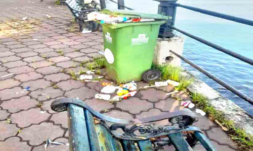 എന്നാലും മാഹി പള്ളി തിരുനാളിന് വന്നേക്കണേ... റോഡിൽ കുഴികളുണ്ട്; ടാഗോർ പാർക്ക് ഇരുട്ടിലാണ്