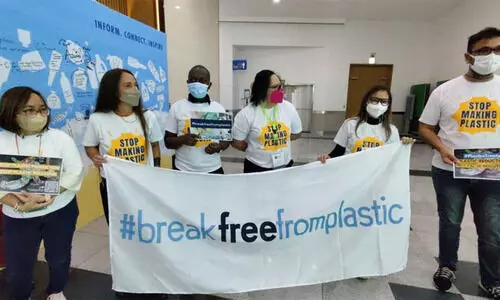 മുൻനിര ഷിപ്പിങ് കമ്പനികൾ പ്ലാസ്റ്റിക് മാലിന്യങ്ങൾ കയറ്റി അയക്കുന്നത് നിർത്തണമെന്ന് പരിസ്ഥിതി പ്രവർത്തകർ