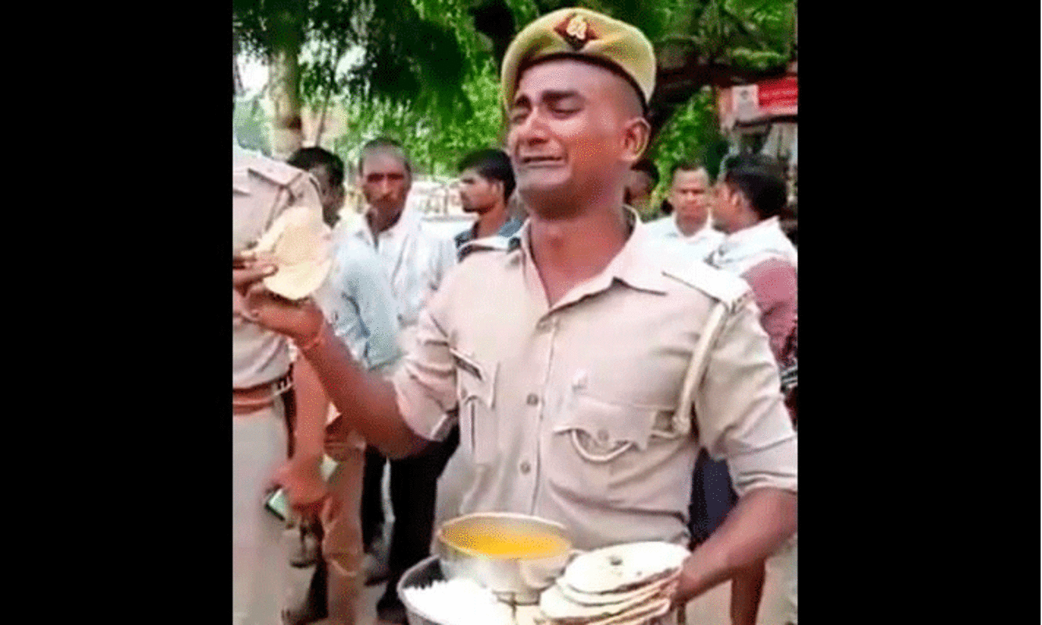 യു.പിയിൽ ഭക്ഷണത്തിന്റെ ഗുണനിലവാരത്തെക്കുറിച്ച് പരാതിപ്പെട്ട പൊലീസുകാരനെ 600 കി.മീറ്റർ അകലേക്ക് സ്ഥലം മാറ്റി