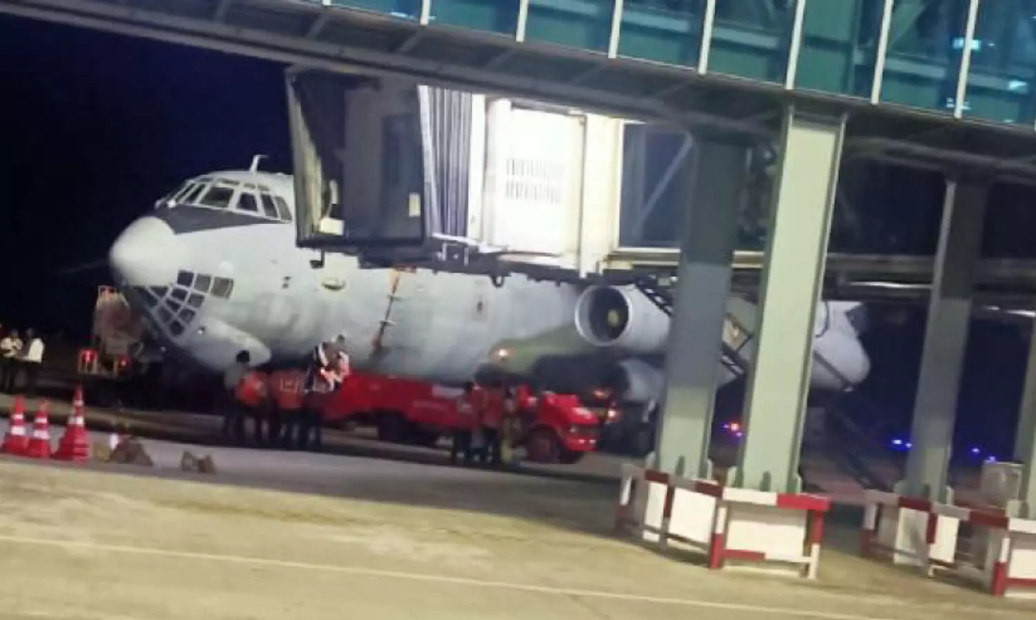 പോപുലർ ഫ്രണ്ട് റെയ്ഡ്: കരിപ്പൂരിൽ വ്യോമസേന വിമാനമെത്തി