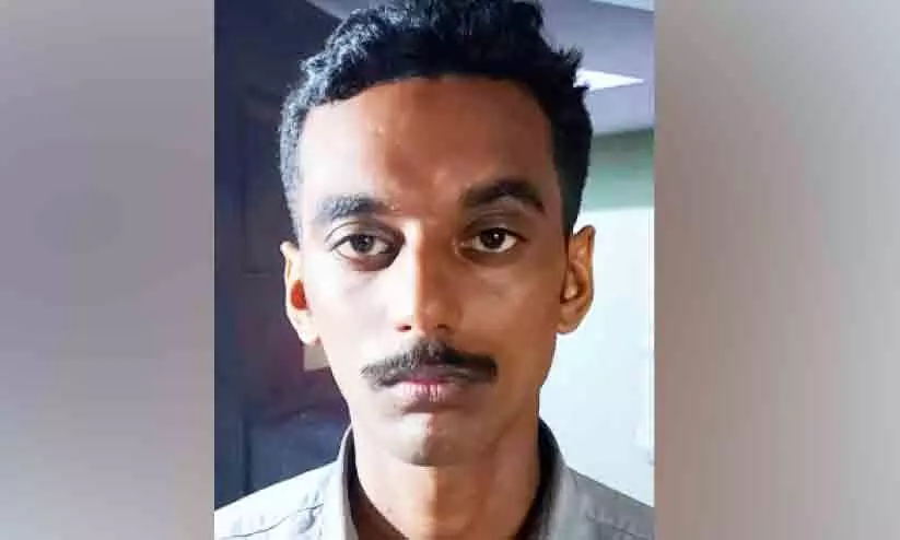 അയൽക്കാരനെ കൊലപ്പെടുത്തിയ കേസിൽ ഒന്നാം പ്രതി അറസ്റ്റിൽ അയൽക്കാരനെ കൊലപ്പെടുത്തിയ കേസിൽ ഒന്നാം പ്രതി അറസ്റ്റിൽ