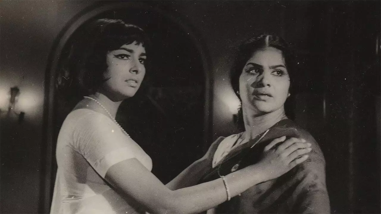 അരക്കില്ലം ചിത്രത്തിൽ നിന്നൊരു രംഗം അരക്കില്ലം ചിത്രത്തിൽ നിന്നൊരു രംഗം