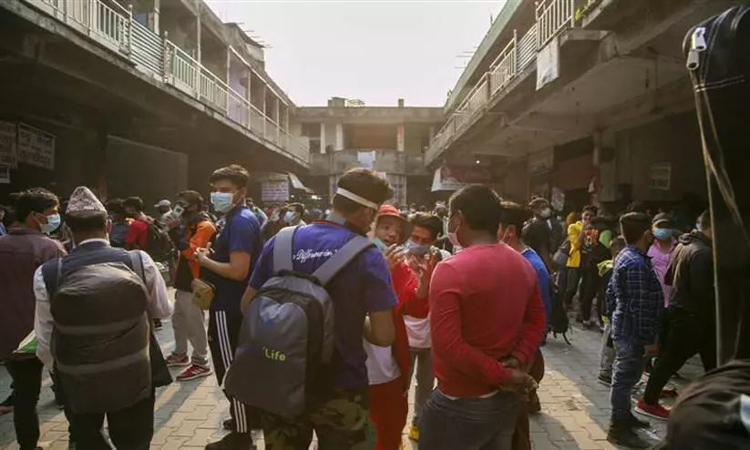 നേപ്പാളിൽ പൗരത്വ ഭേദഗതി ബില്ലിൽ ഒപ്പിടാതെ പ്രസിഡന്റ് നേപ്പാളിൽ പൗരത്വ ഭേദഗതി ബില്ലിൽ ഒപ്പിടാതെ പ്രസിഡന്റ്