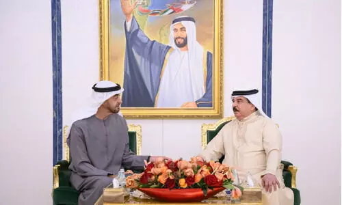 ബഹ്റൈൻ രാജാവ് യു.എ.ഇയിൽ; ശൈഖ് മുഹമ്മദുമായി ചർച്ച