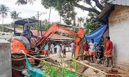 നാട്ടുകാർ മുന്നിട്ടിറങ്ങി; 30ലേറെ കുടുംബങ്ങൾക്ക് വഴിയായി