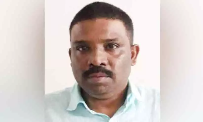 സ്വര്ണ കള്ളക്കടത്ത്; കരിപ്പൂര് വിമാനത്താവളത്തില് യാത്രികന് പിടിയില് സ്വര്ണ കള്ളക്കടത്ത്; കരിപ്പൂര് വിമാനത്താവളത്തില് യാത്രികന് പിടിയില്