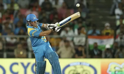 മാസ്റ്റർ ബ്ലാസ്റ്റർ സചിൻ റിട്ടേൺസ്; ലോകകപ്പ് ടീമിലെടുക്കണമെന്ന് ആരാധകർ