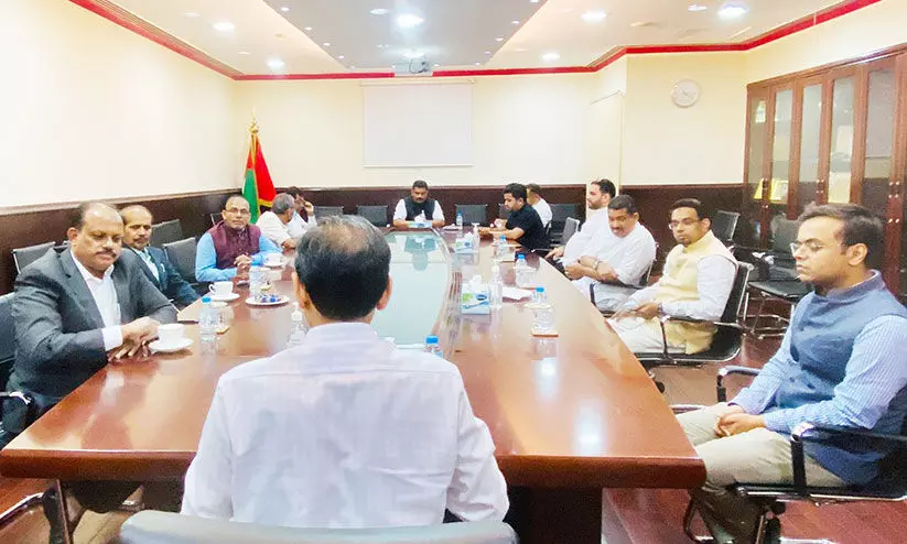 മ​ന്ത്രി ദേ​വ​ർ​കോ​വി​ൽ ഇ​ന്ത്യ​ൻ അം​ബാ​സ​ഡ​റു​മാ​യി കൂ​ടി​ക്കാ​ഴ്ച ന​ട​ത്തി