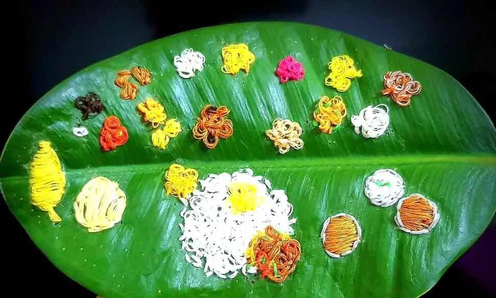 onasadhya in leaf