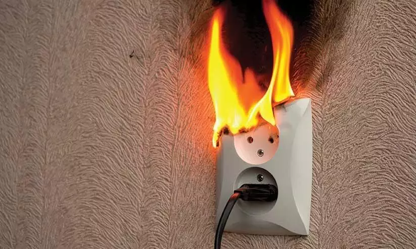 Dos and donts to avoid electric shocks at home