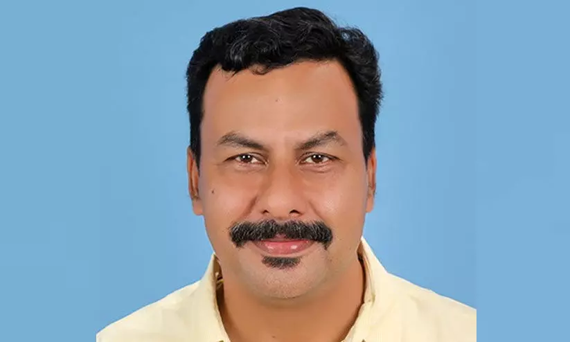 അഷ്റഫ് വട്ടപ്പാറക്ക് യൂസഫലി കേച്ചേരി മാധ്യമ പുരസ്കാരം അഷ്റഫ് വട്ടപ്പാറക്ക് യൂസഫലി കേച്ചേരി മാധ്യമ പുരസ്കാരം