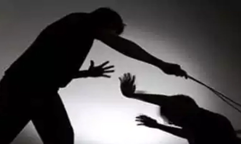 കോപ്പിയടിച്ചതിന് അധ്യാപകർ മർദിച്ച ഏഴാം ക്ലാസുകാരൻ ജീവനൊടുക്കി കോപ്പിയടിച്ചതിന് അധ്യാപകർ മർദിച്ച ഏഴാം ക്ലാസുകാരൻ ജീവനൊടുക്കി