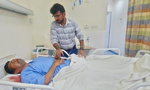 ശ​രീ​രം ത​ള​ർ​ന്ന മ​ല​യാ​ളി​യെ നാ​ട്ടി​ലെ​ത്തി​ക്കാ​ൻ സാ​മൂ​ഹി​ക​പ്ര​വ​ർ​ത്ത​ക​ർ