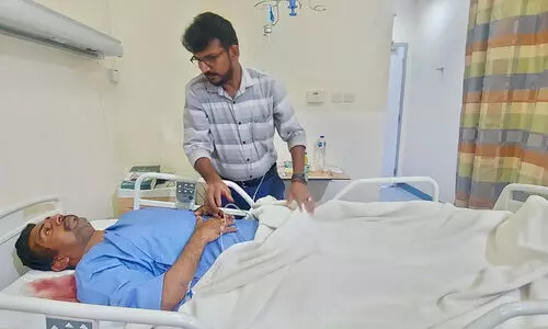 ശ​രീ​രം ത​ള​ർ​ന്ന മ​ല​യാ​ളി​യെ നാ​ട്ടി​ലെ​ത്തി​ക്കാ​ൻ സാ​മൂ​ഹി​ക​പ്ര​വ​ർ​ത്ത​ക​ർ